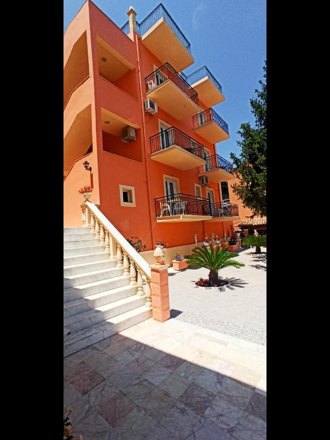 Corfu Sunflower Apartments Benitses  Buitenkant foto